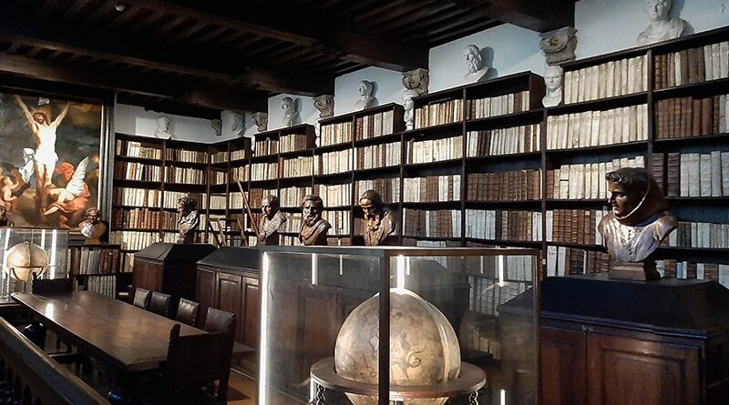 Biblioteca do museu Plantin-Moretus, na Antuérpia, Bélgica