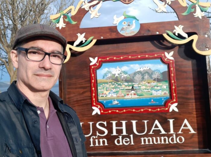 A famosa placa de Ushuaia "Fin del Mundo"