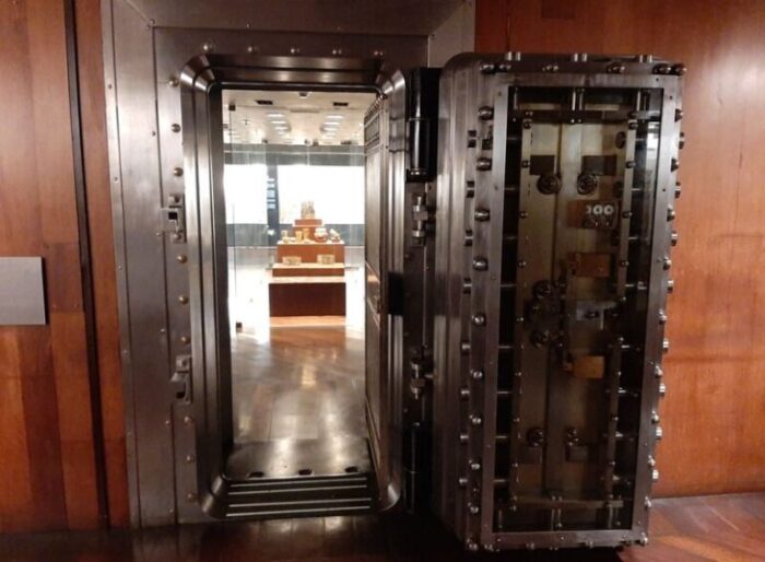 Caixa Forte no Museu do Banco Central do Peru